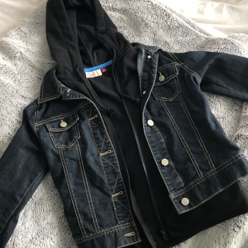 ATTACHED JEAN JACKET AND HOODIE